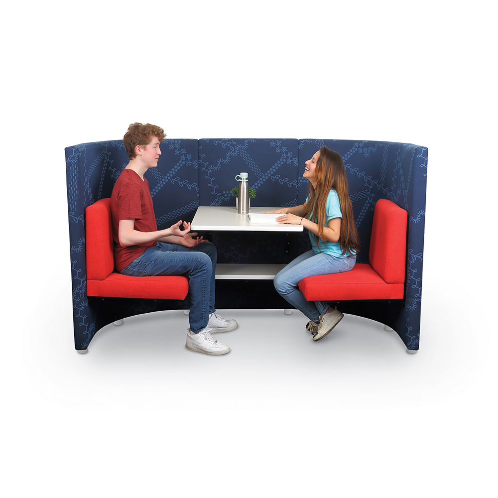 double_privacy_pod_w-models__41942.1649865416.1280.1280